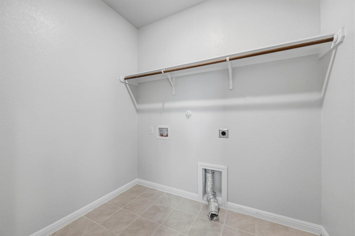 727 Gray Fox Loop Property Photo 14