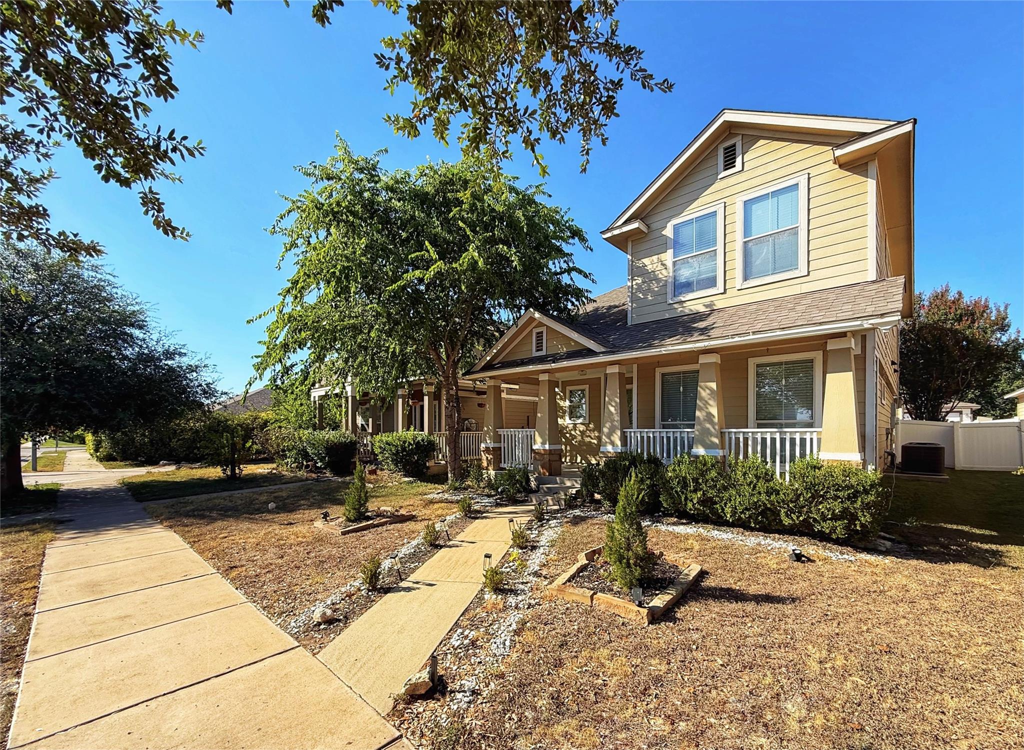 708 Craters Of The Moon Blvd Property Photo 4