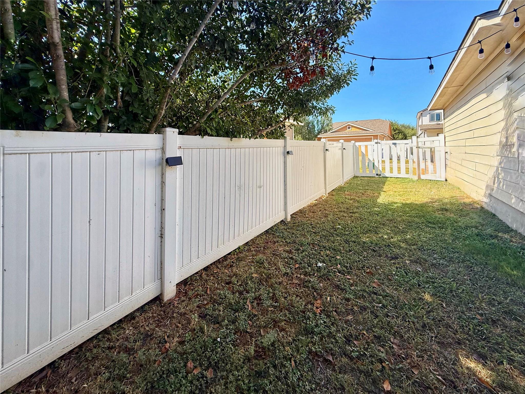 708 Craters Of The Moon Blvd Property Photo 6