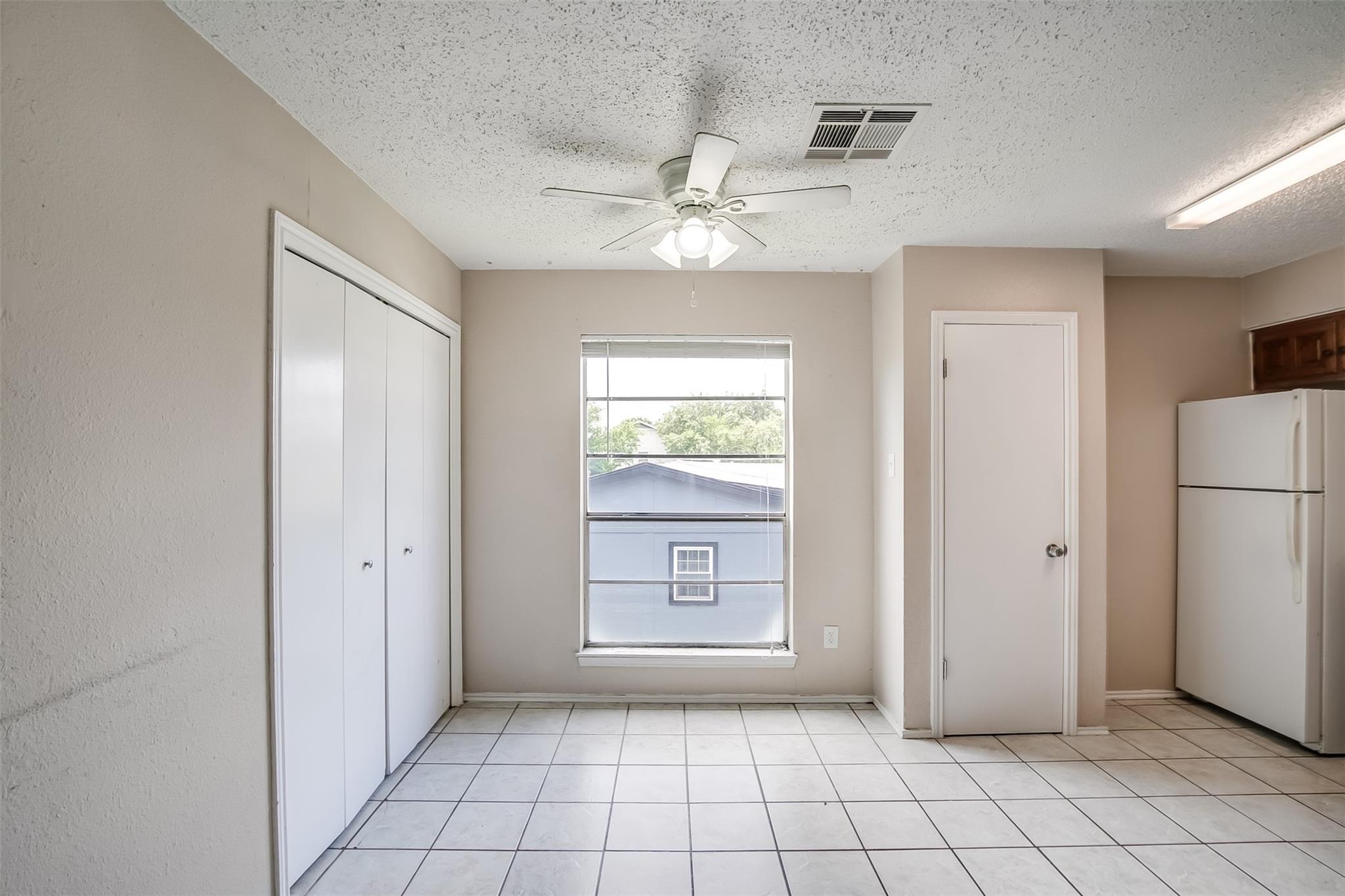 8419 Riverstone Dr #d Property Photo 8