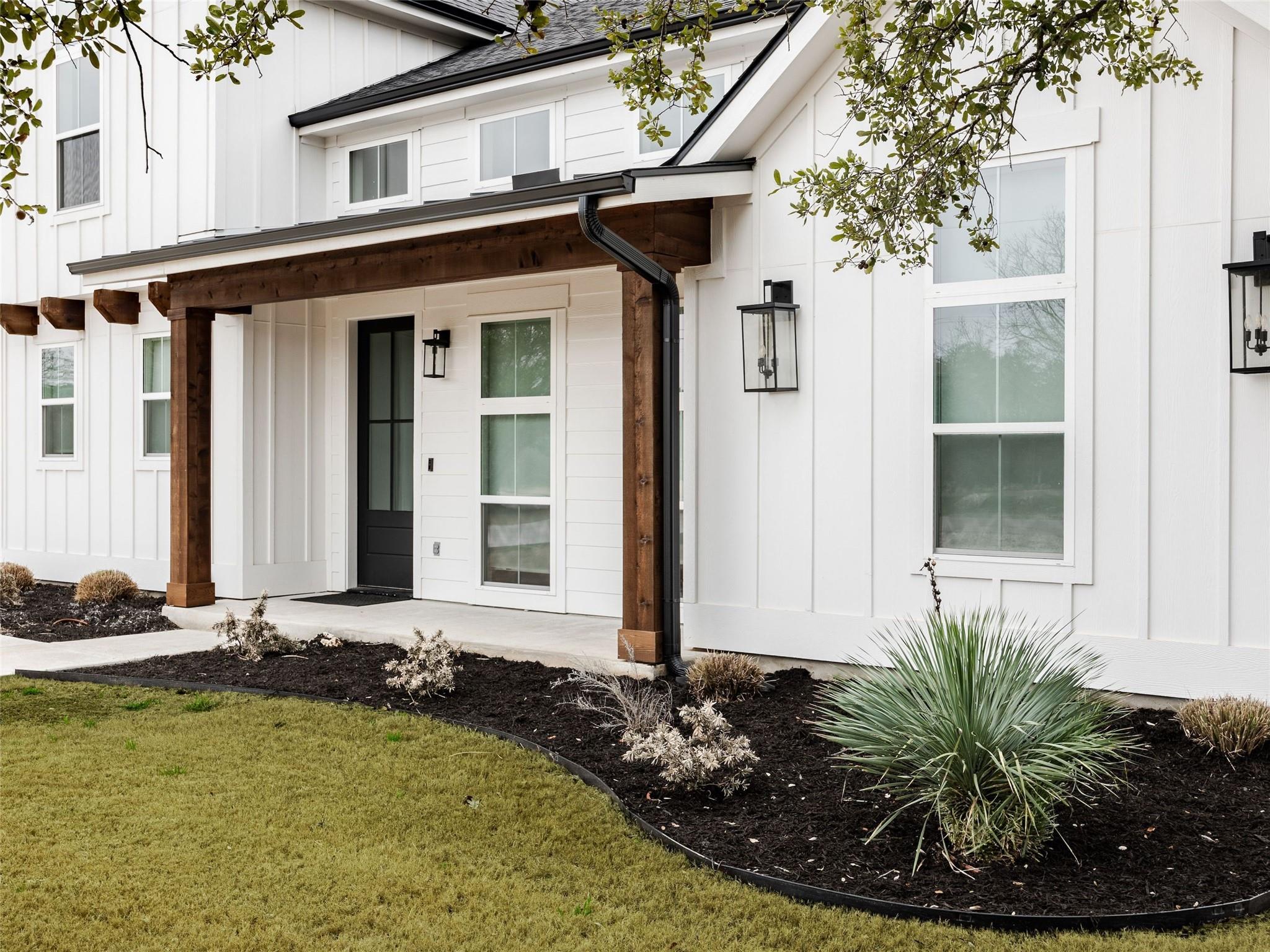 14100 Fort Smith Trl Property Photo 4