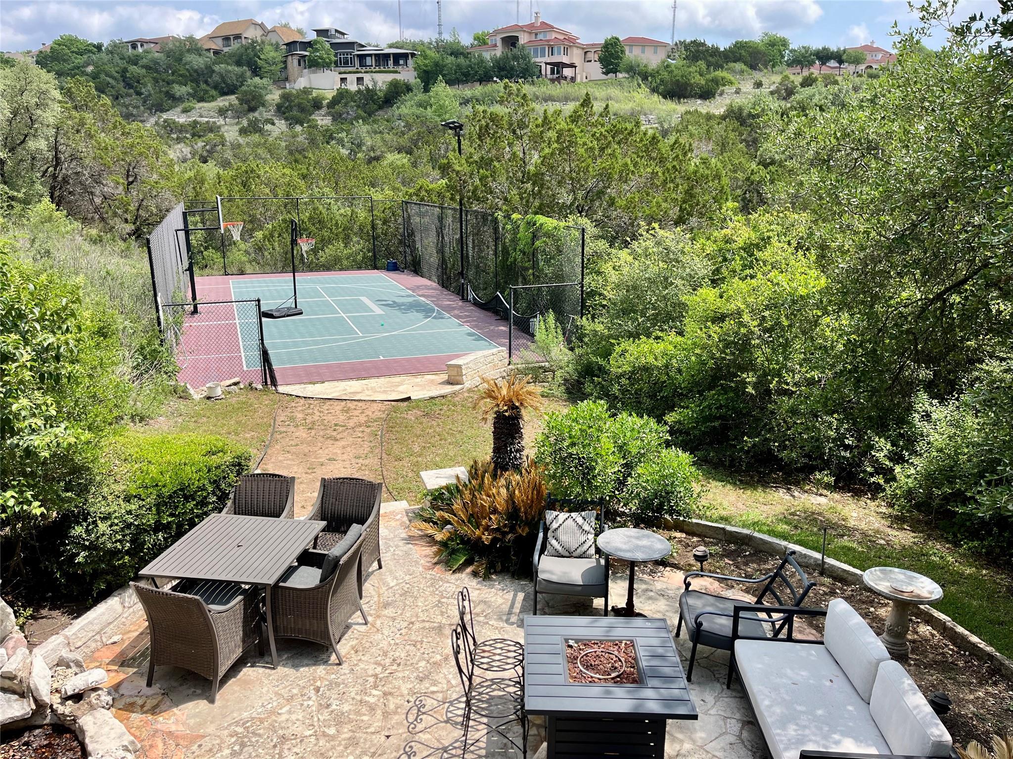 1733 Canonero Dr Property Photo