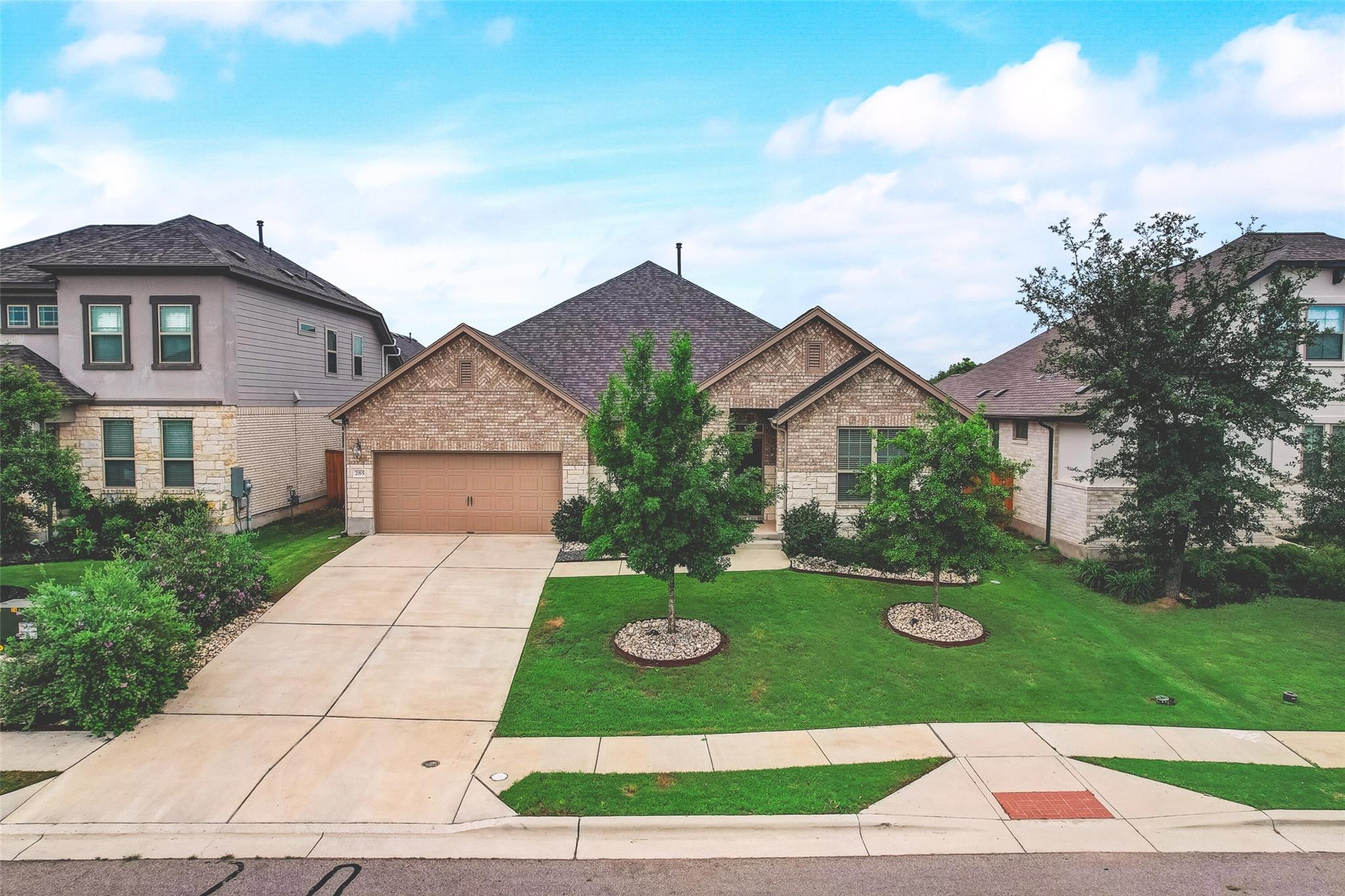 285 Coyote Creek WAY Property Photo 1