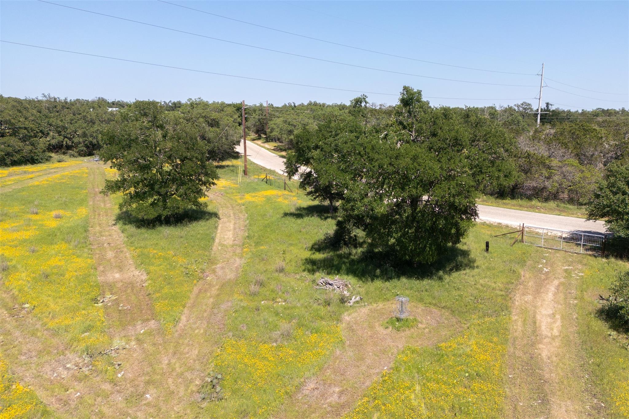 480 Blue Creek Dr Property Photo 8