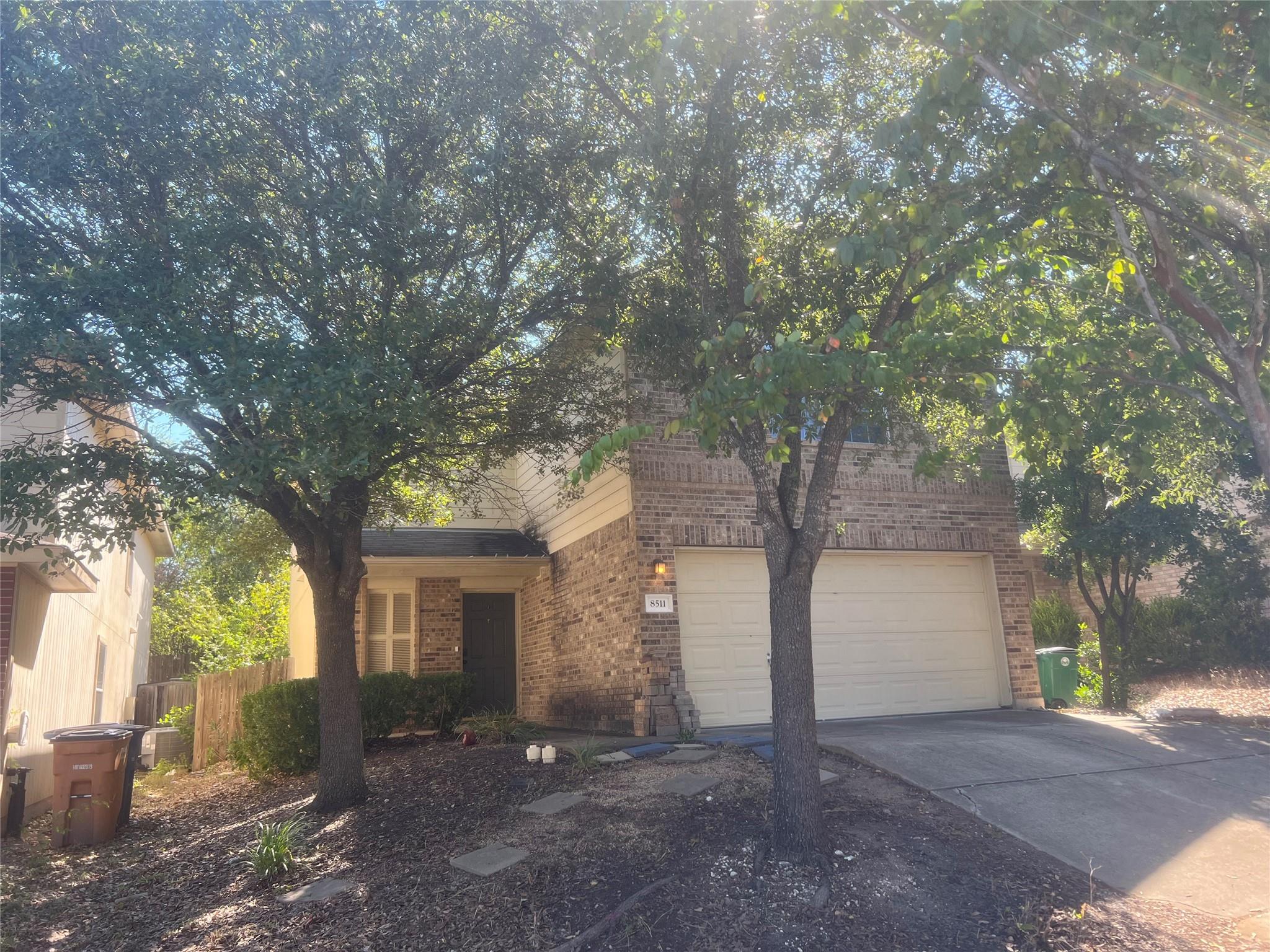 8511 Davis Oaks Trl Property Photo 2