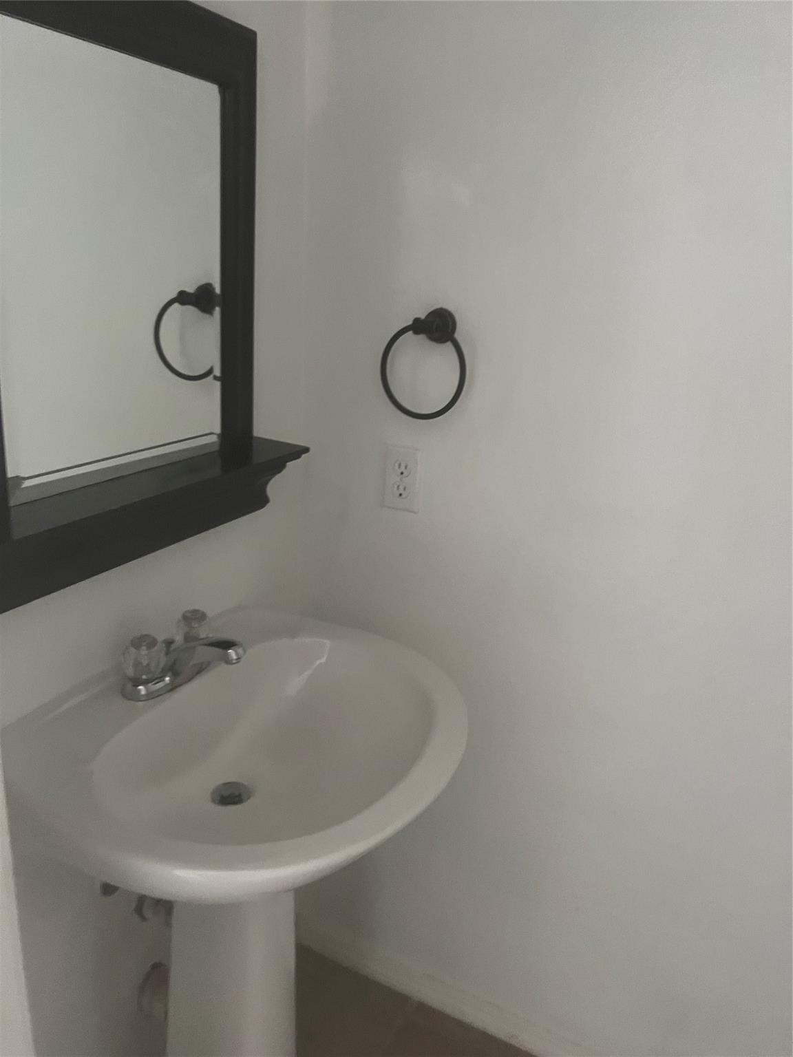8511 Davis Oaks Trl Property Photo 17