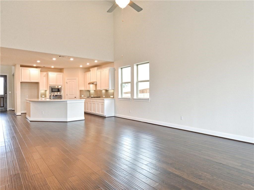 15716 Cinca Terra Dr Property Photo 8