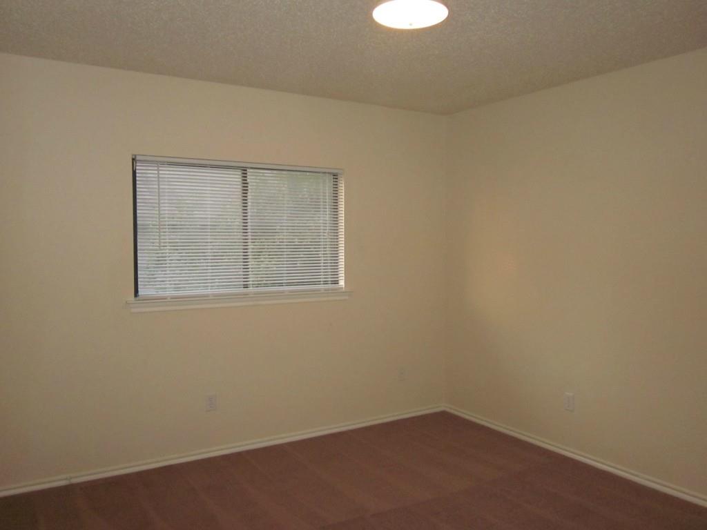 1102 Comfort St Property Photo 15