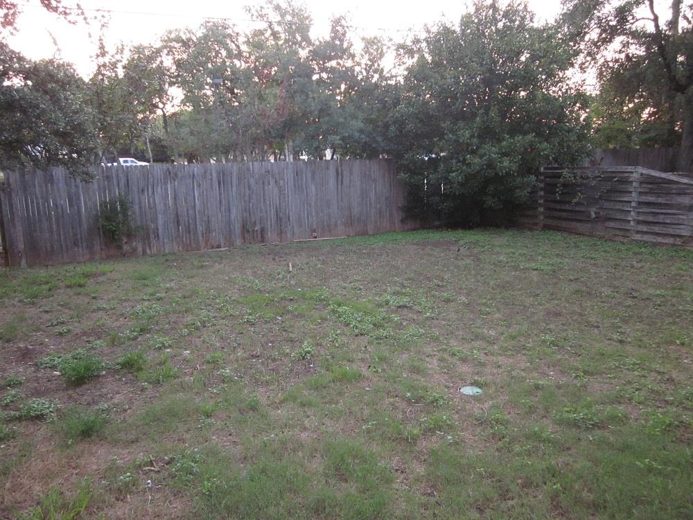 1102 Comfort St Property Photo 18