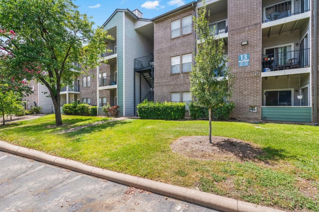 12166 Metric Blvd #2013 Property Photo 1