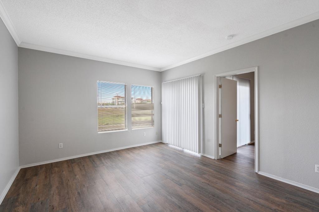 12166 Metric Blvd #2013 Property Photo 3