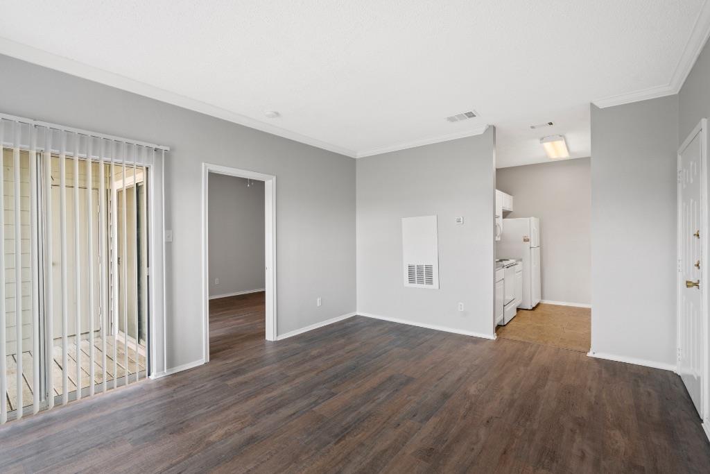 12166 Metric Blvd #2013 Property Photo 5