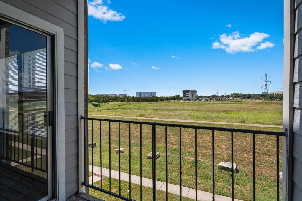 12166 Metric Blvd #2013 Property Photo 15