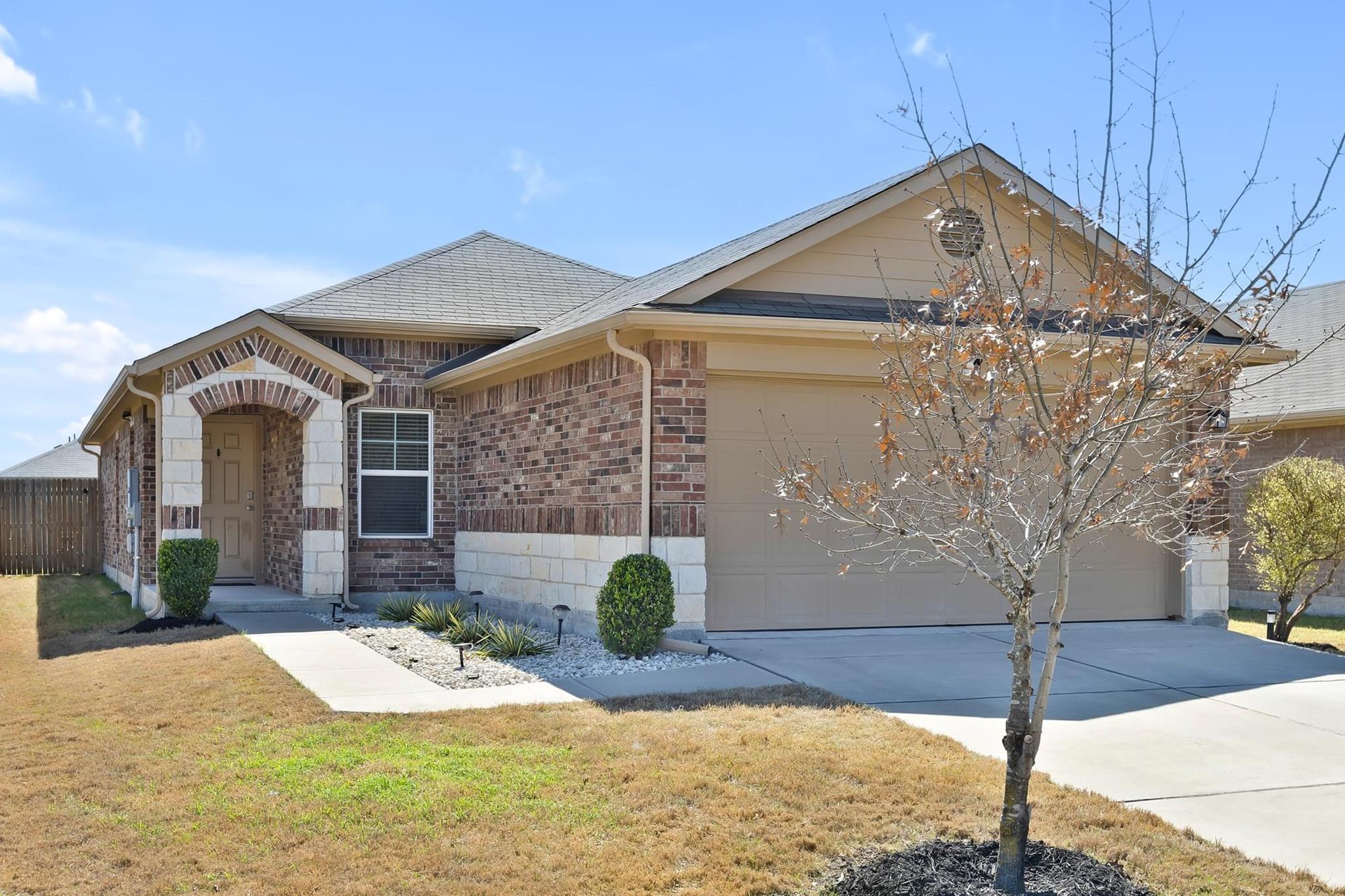 5713 Montrelia Dr Property Photo