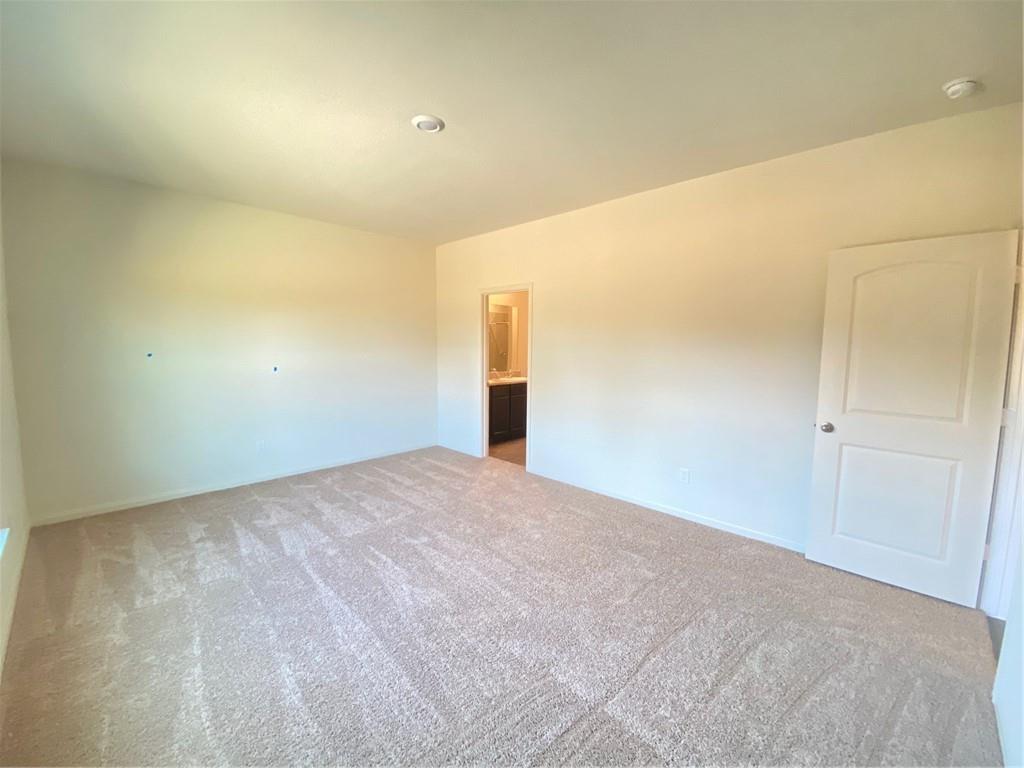 325 Crescent Park Dr Property Photo 11