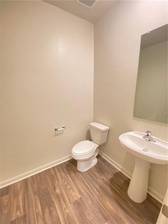 325 Crescent Park Dr Property Photo 14