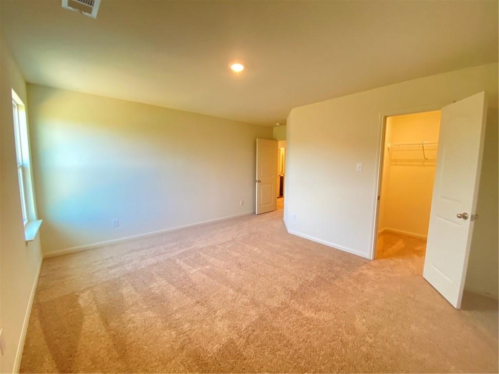 325 Crescent Park Dr Property Photo 16