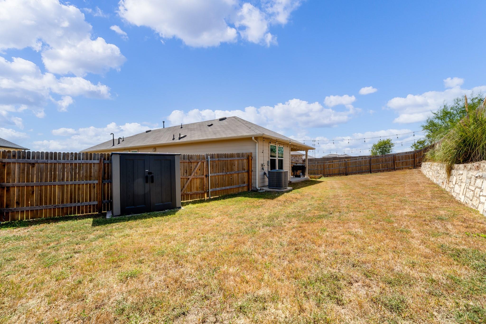 201 Elbow Bush Cv Property Photo 25
