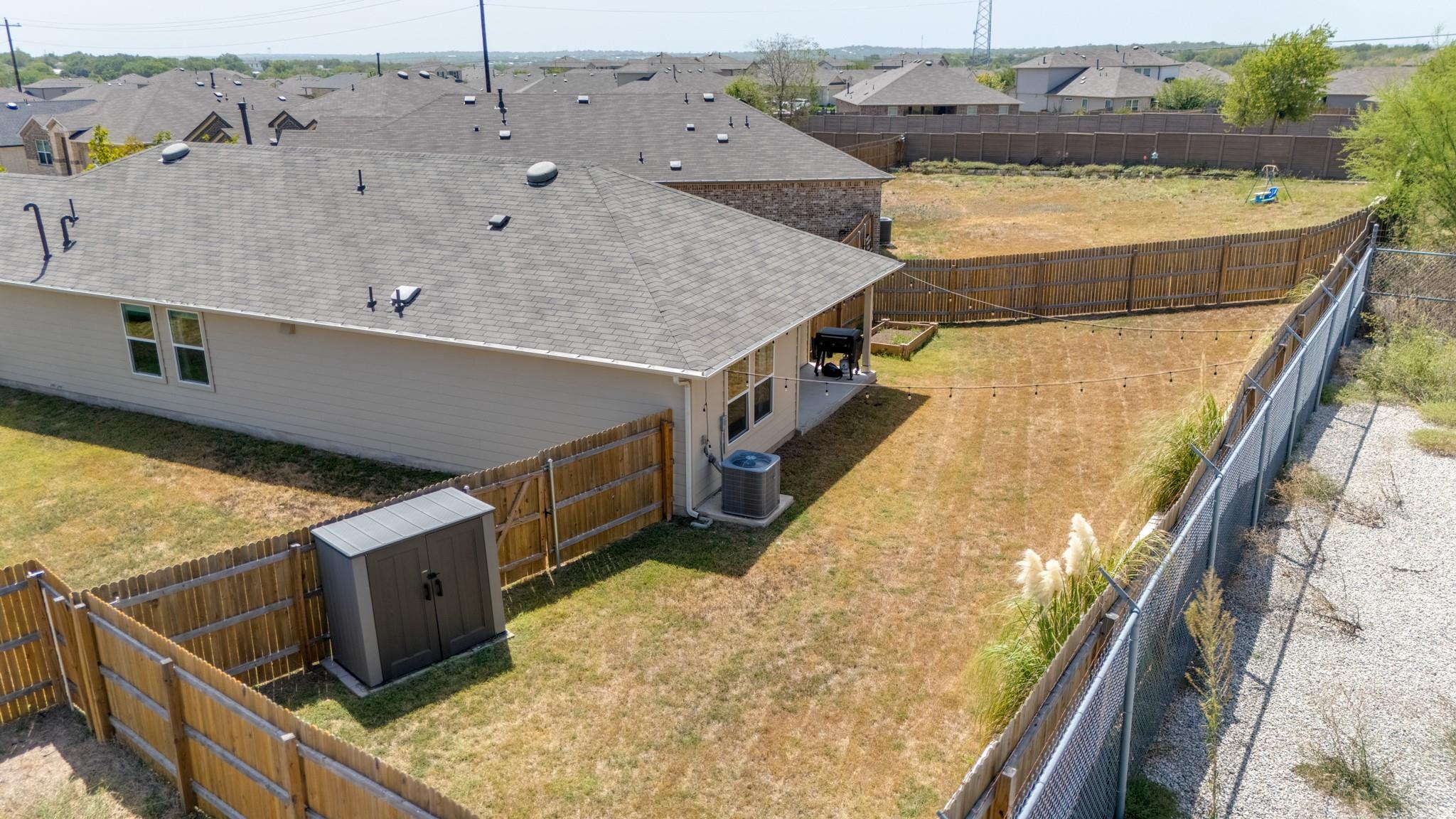 201 Elbow Bush Cv Property Photo 28