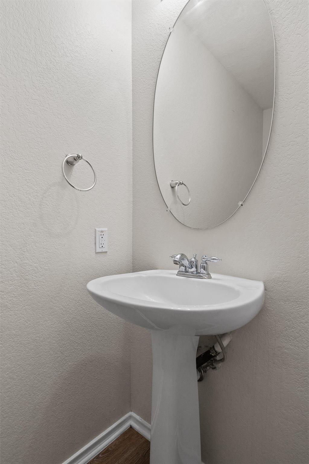 5825 Silver Screen Dr Property Photo 12