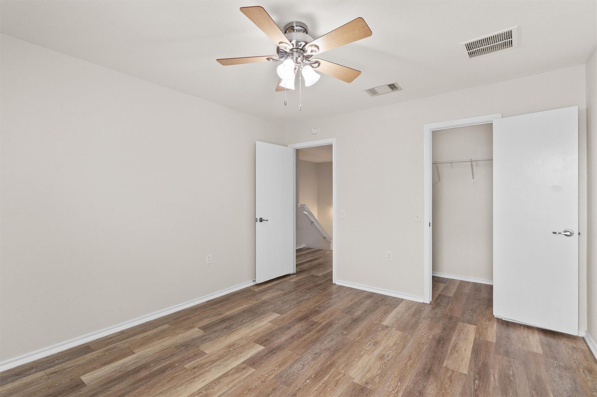 5825 Silver Screen Dr Property Photo 18