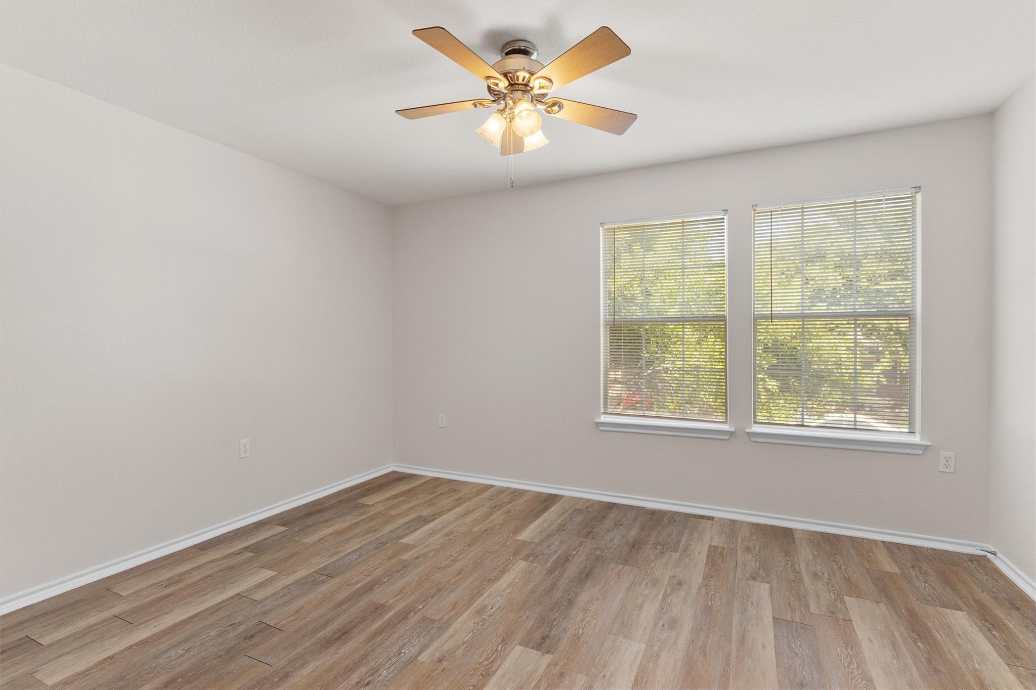5825 Silver Screen Dr Property Photo 19