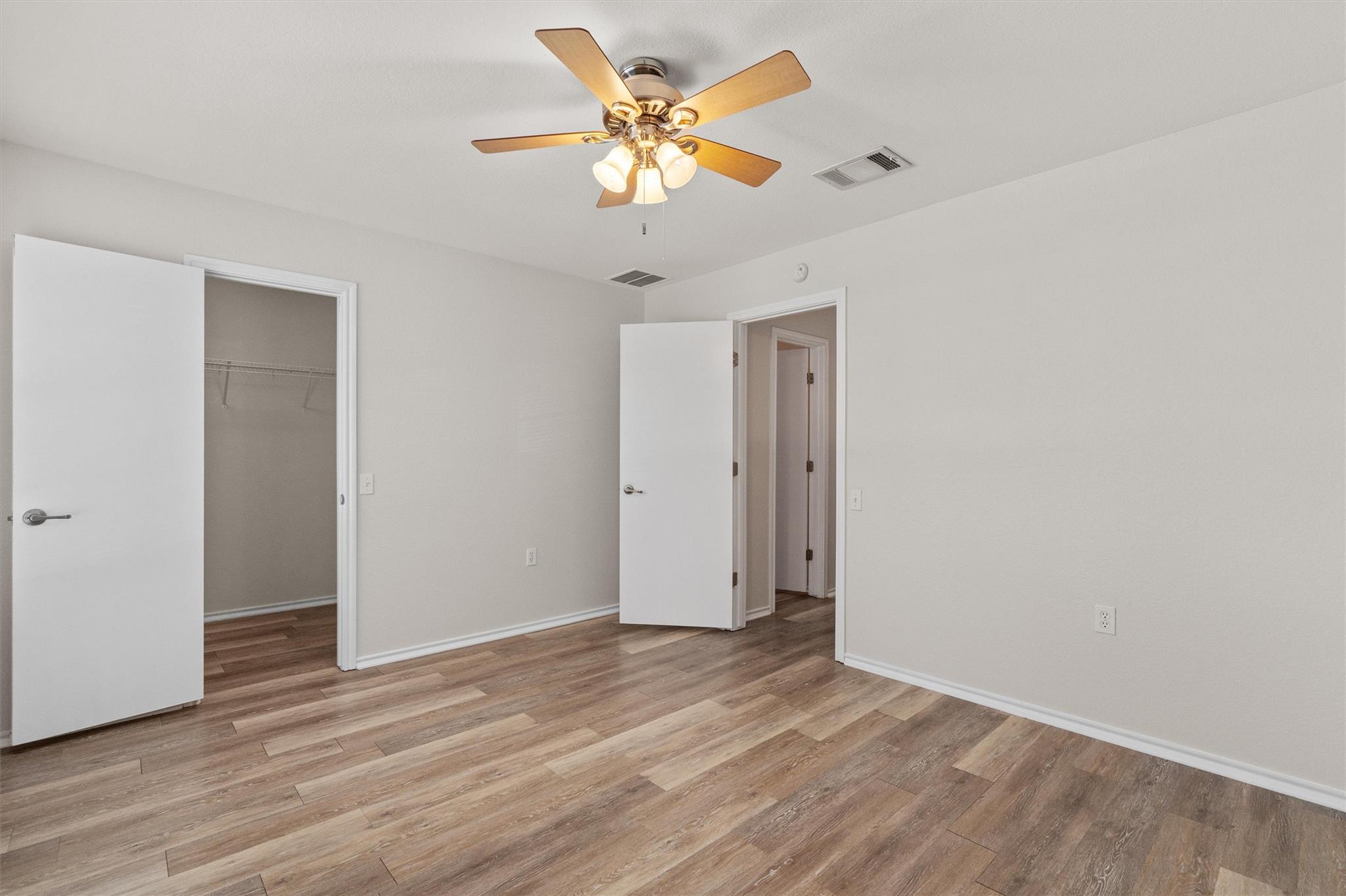 5825 Silver Screen Dr Property Photo 20