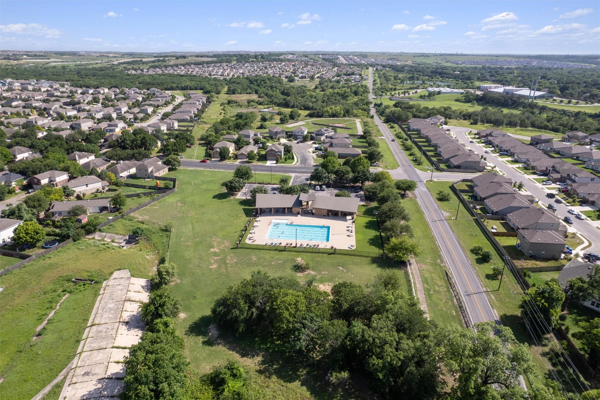 5825 Silver Screen Dr Property Photo 32