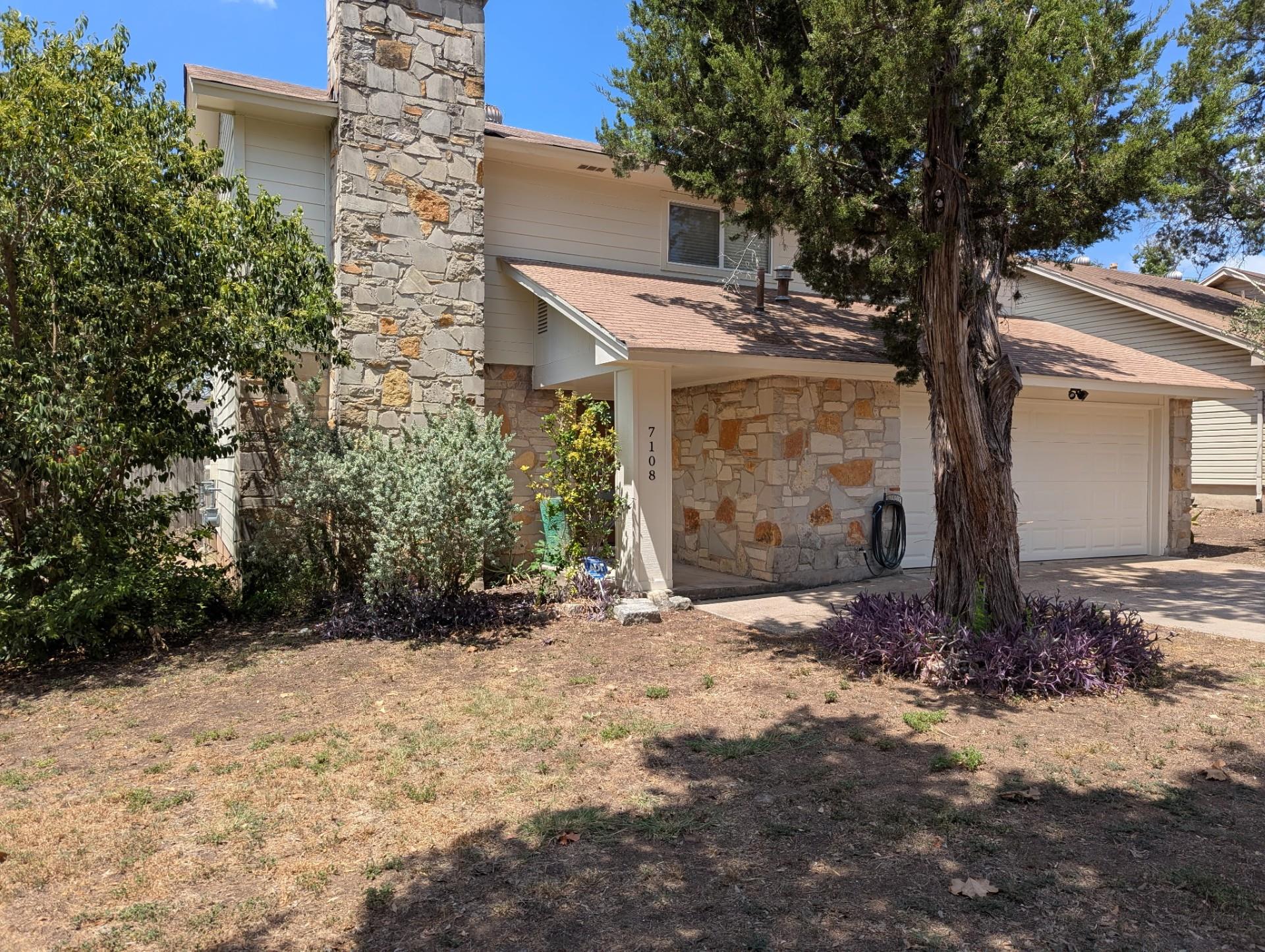 7108 Shadywood Dr Property Photo 1