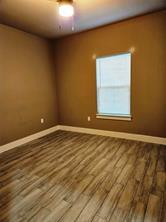 305 Anderson St #a Property Photo 9