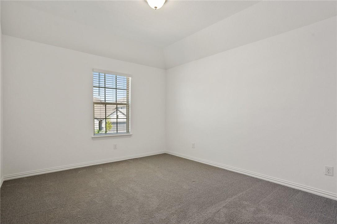613 Silent Creek Cv Property Photo 29