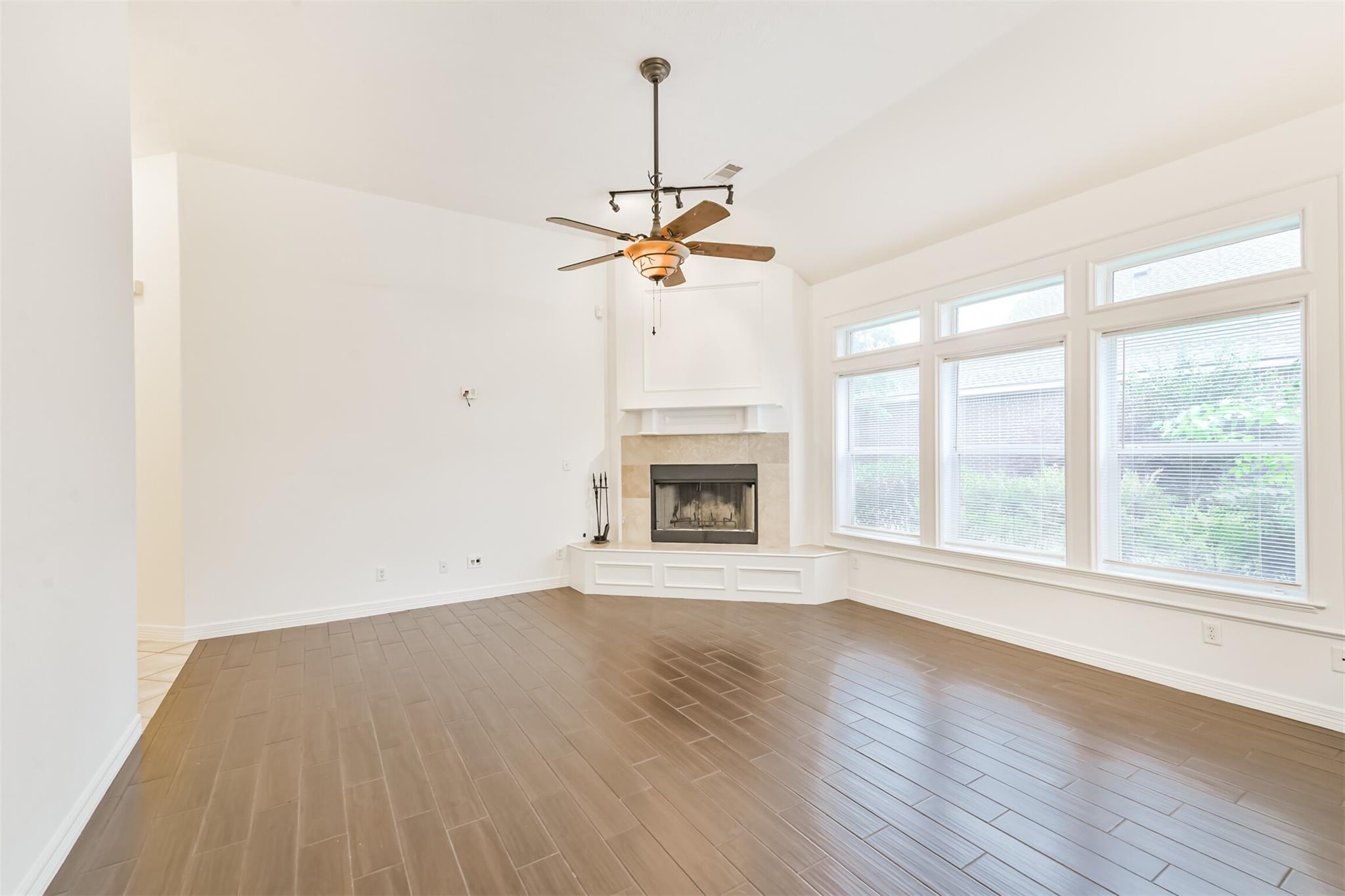13118 Lazy Ln Property Photo 4