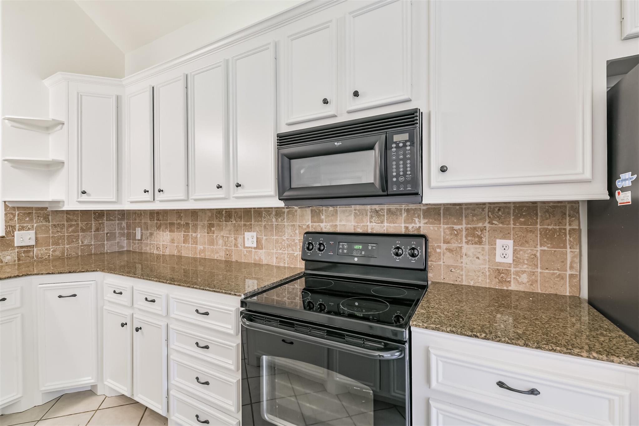 13118 Lazy Ln Property Photo 11