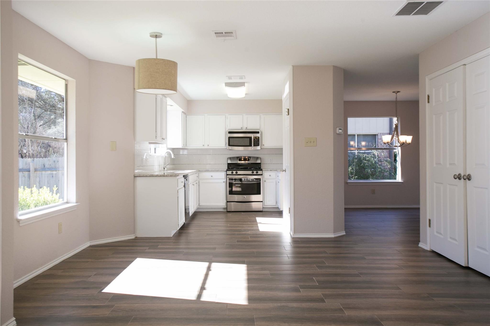 7901 Taranto Dr Property Photo 12