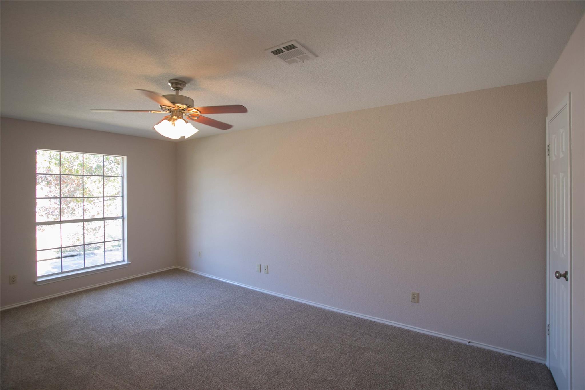 7901 Taranto Dr Property Photo 16