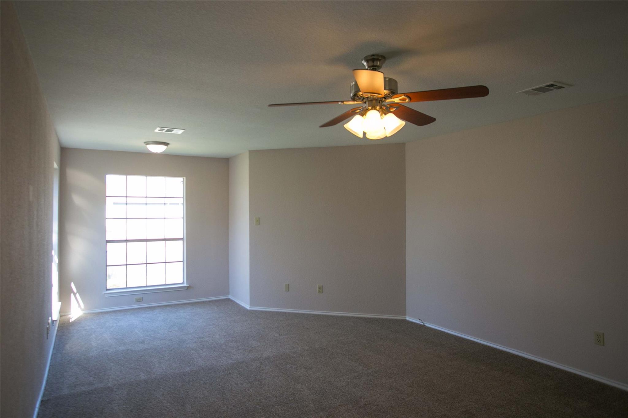 7901 Taranto Dr Property Photo 24