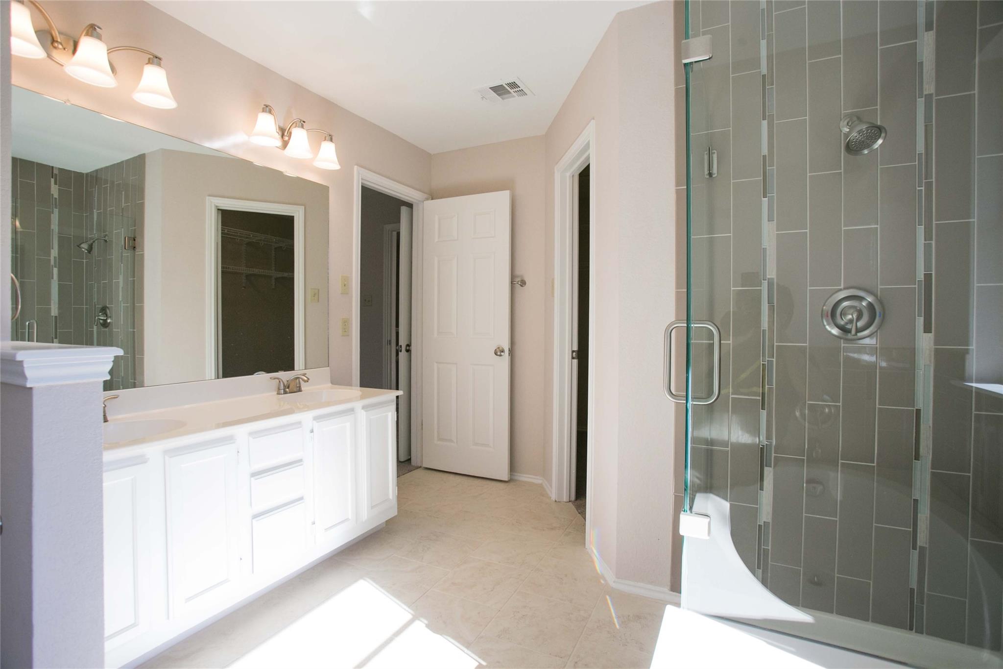 7901 Taranto Dr Property Photo 28