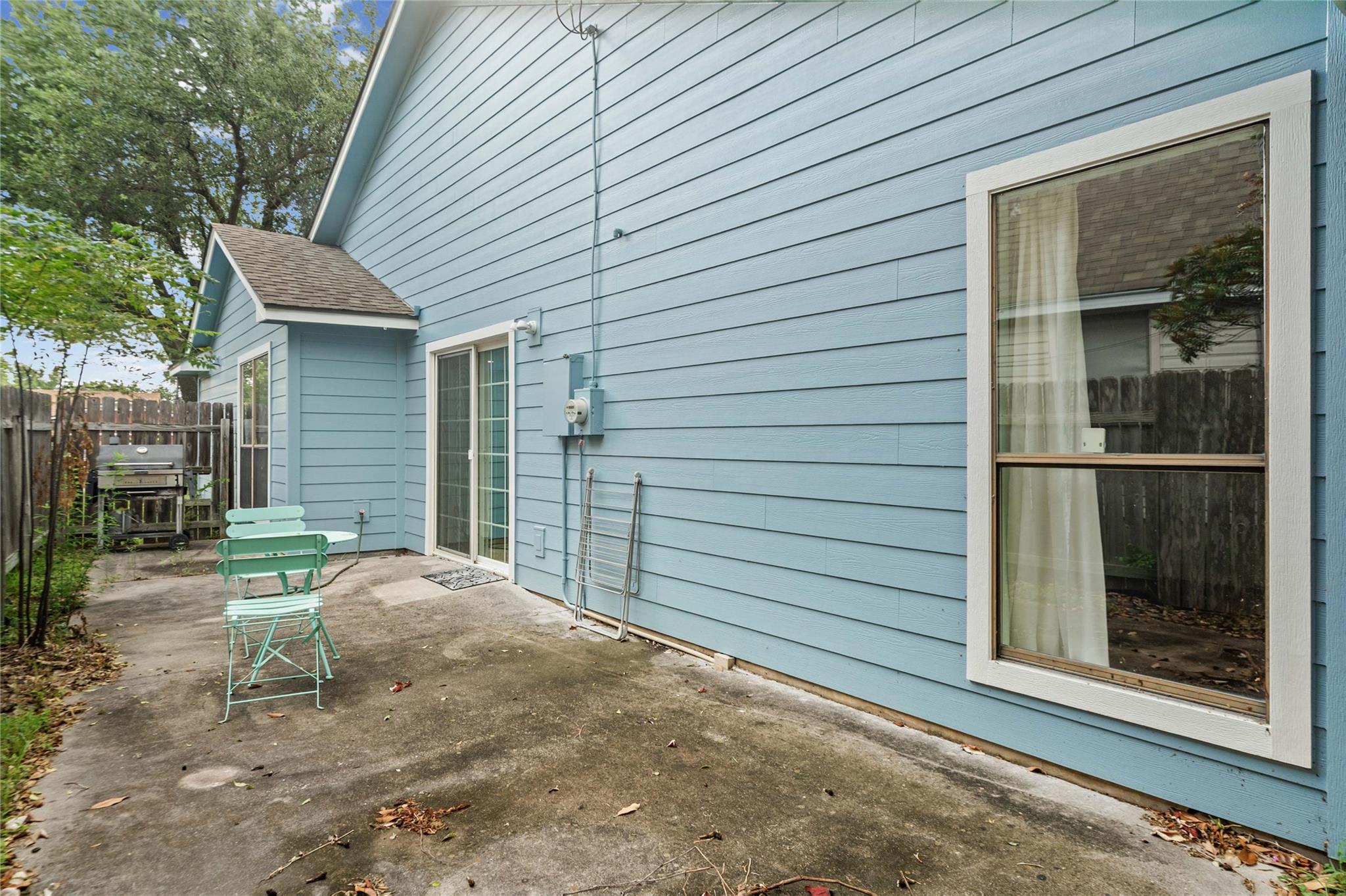 2408 Windrift Way Property Photo 15