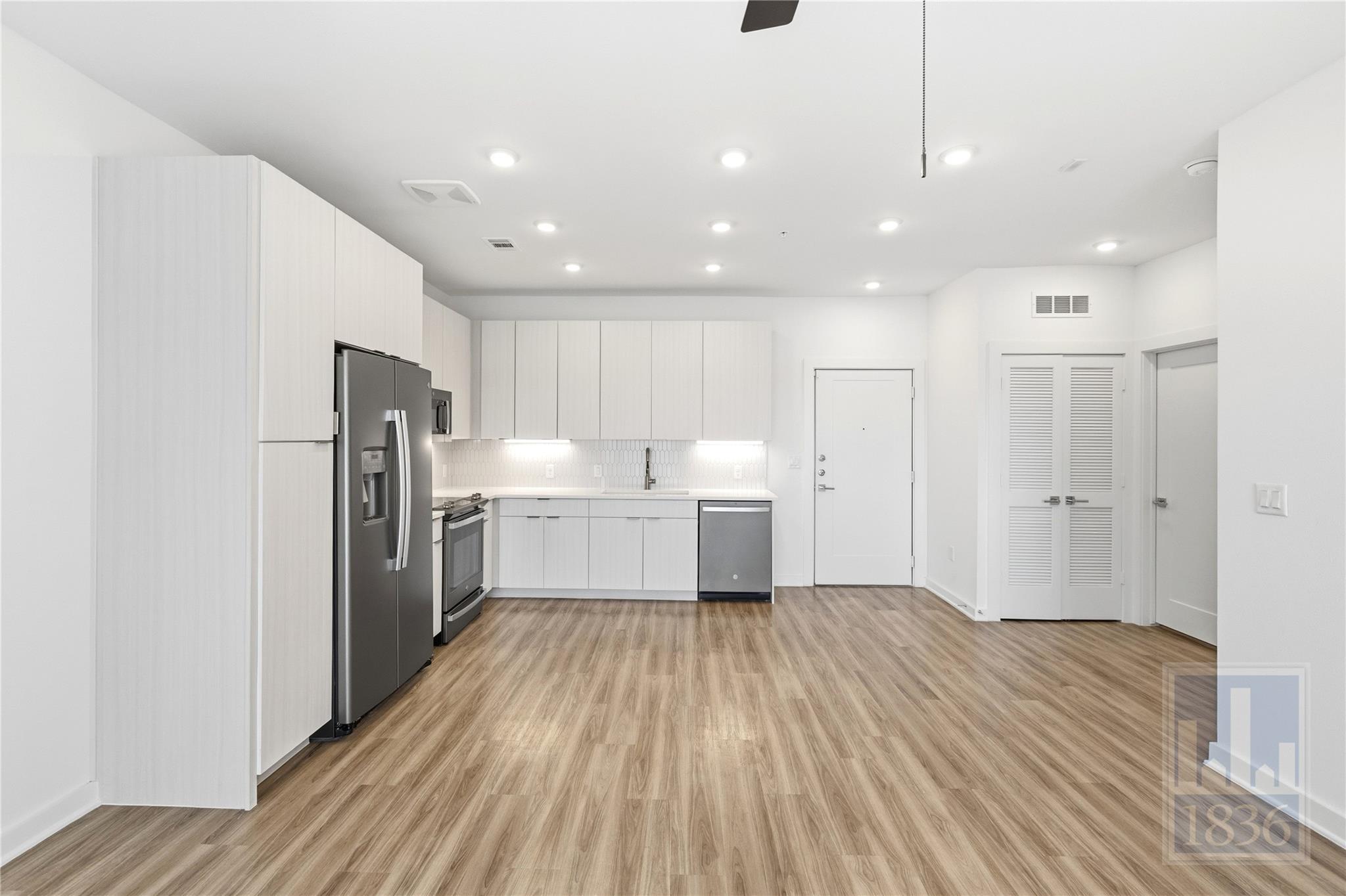 4802 S Congress Ave #514 Property Photo 1