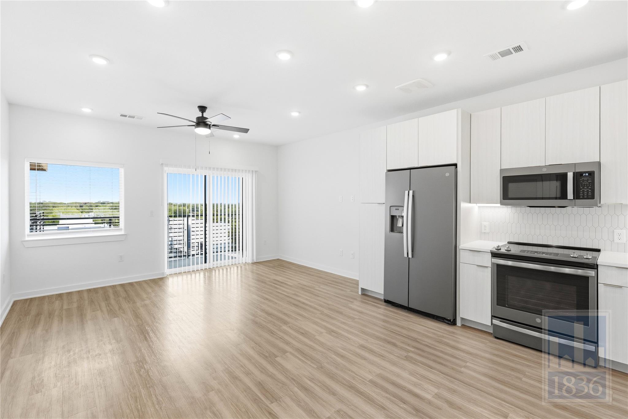 4802 S Congress Ave #514 Property Photo 6