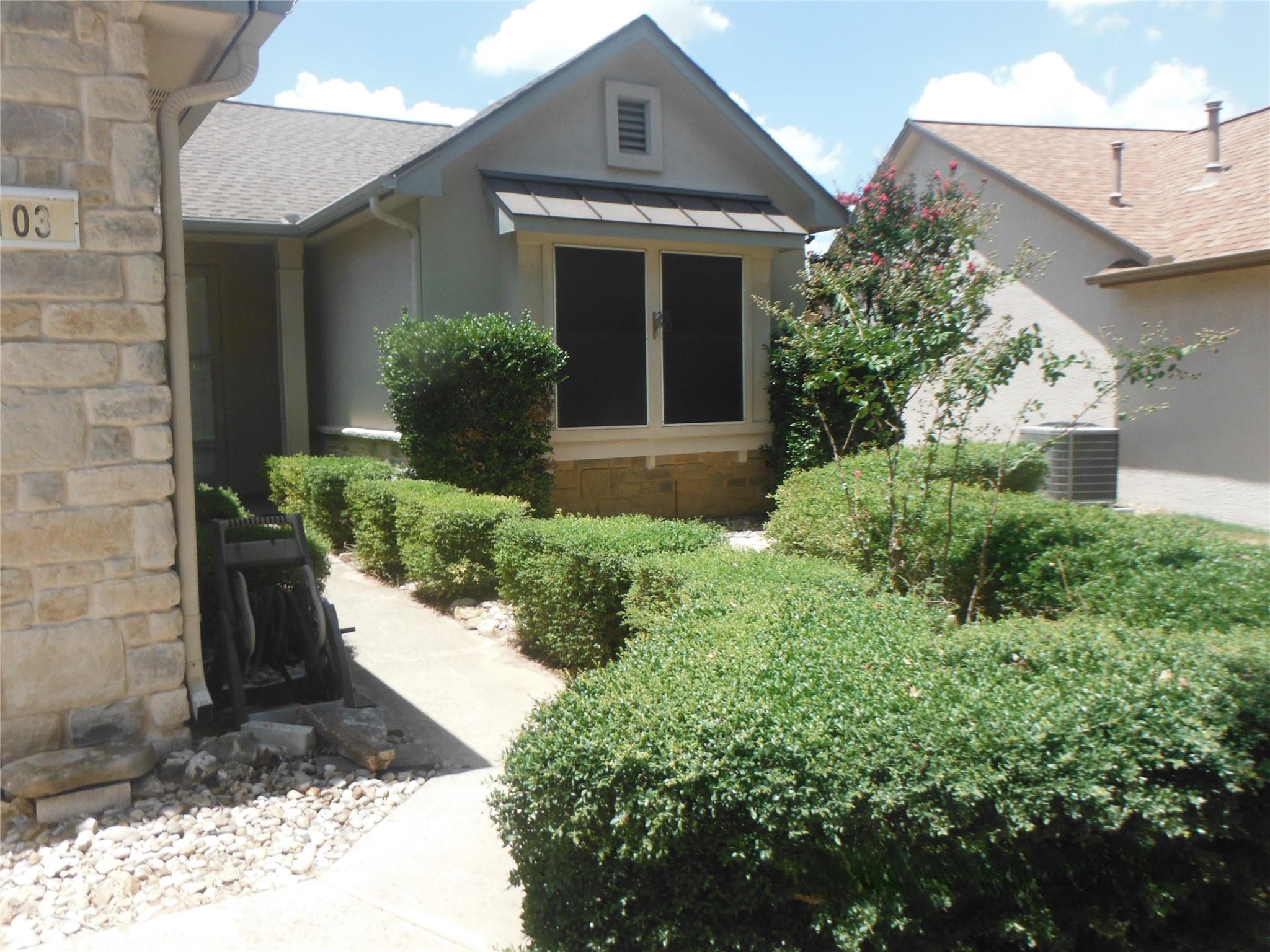 103 Anemone Cir Property Photo 2