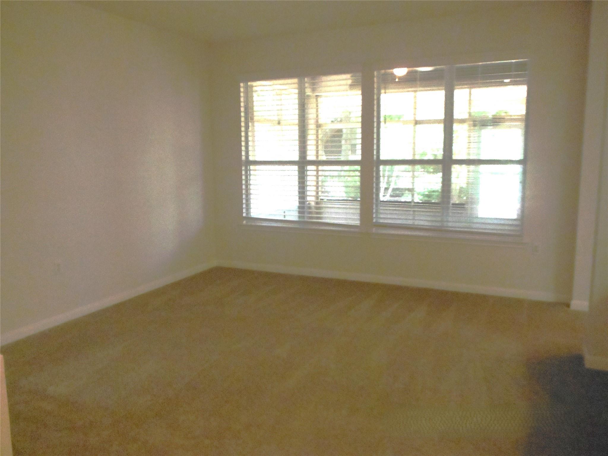 103 Anemone Cir Property Photo 4