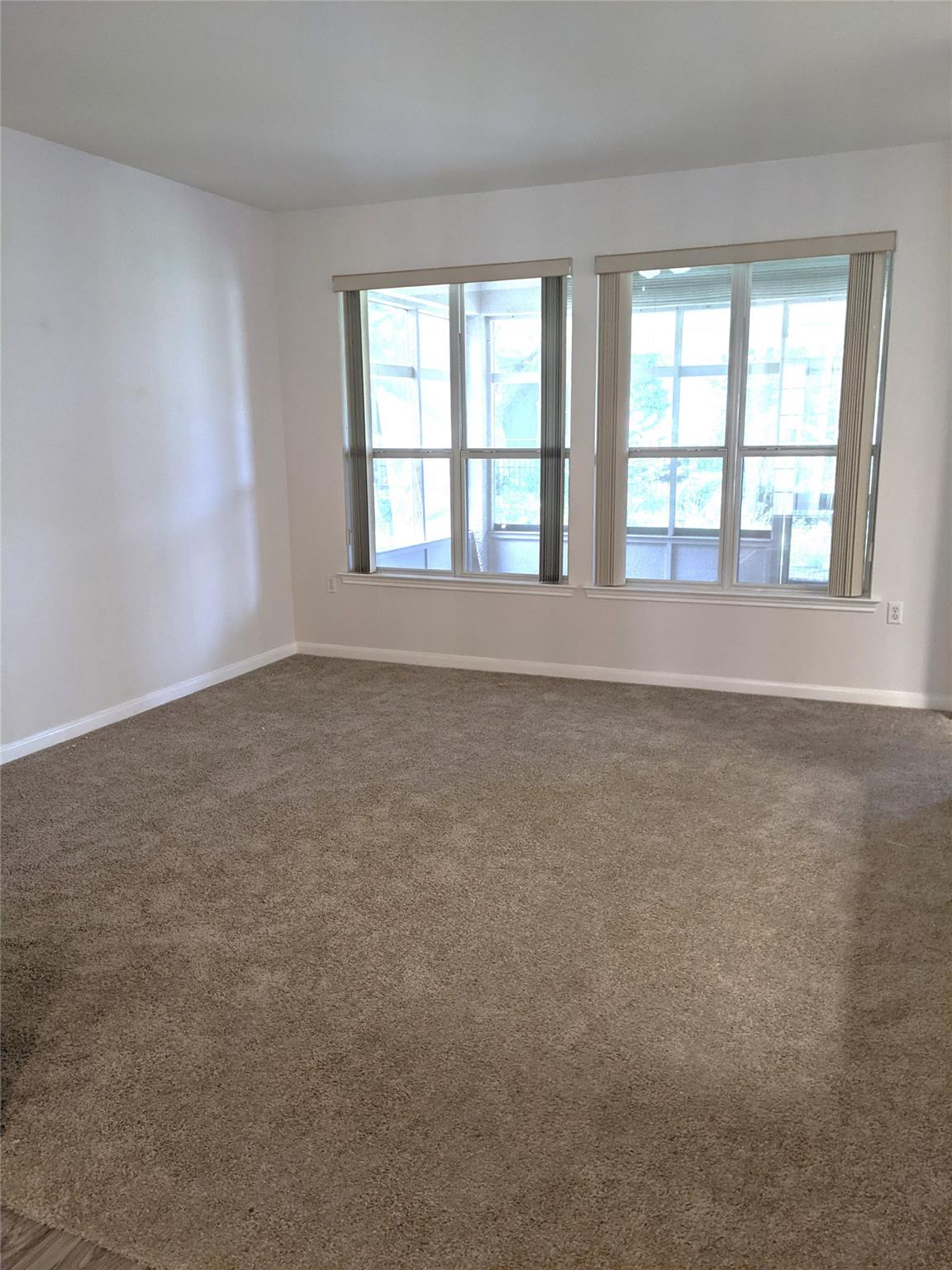 103 Anemone Cir Property Photo 6