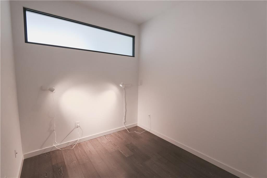 800 Embassy Dr #405 Property Photo 12