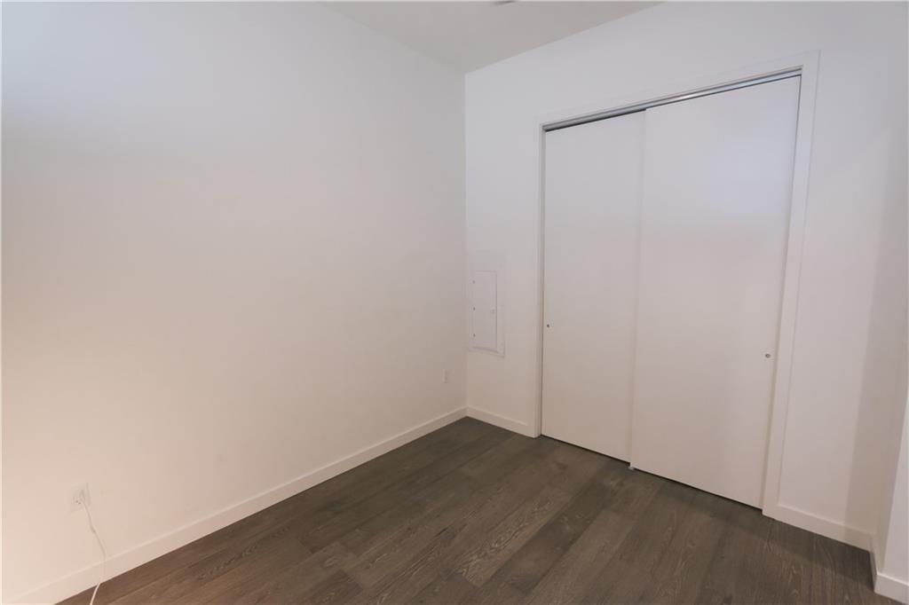 800 Embassy Dr #405 Property Photo 13