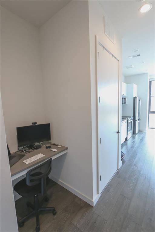 800 Embassy Dr #405 Property Photo 14