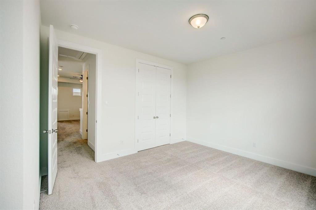 2027 Cora Ivy Ln Property Photo 16