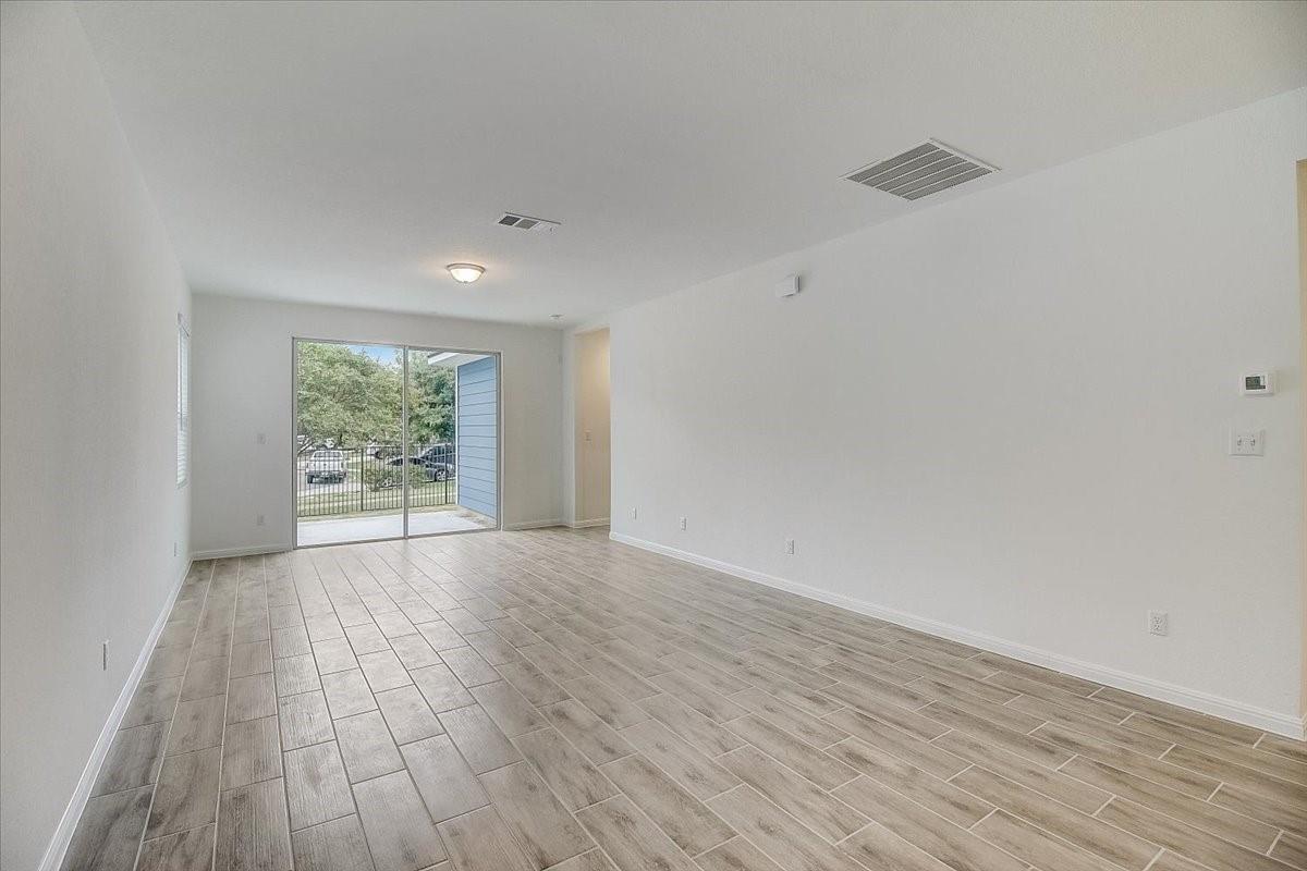 117 Lacey Oak Loop Property Photo 11