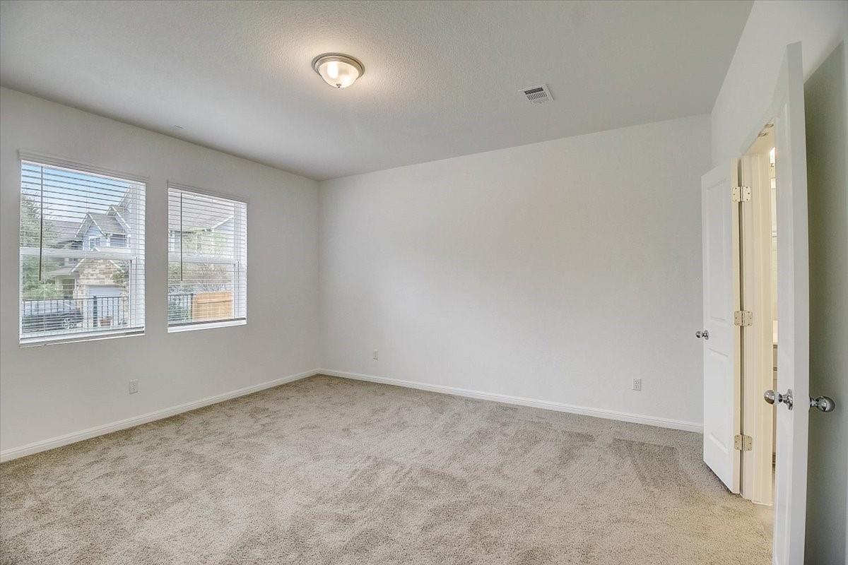 117 Lacey Oak Loop Property Photo 20