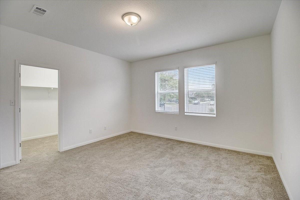 117 Lacey Oak Loop Property Photo 21